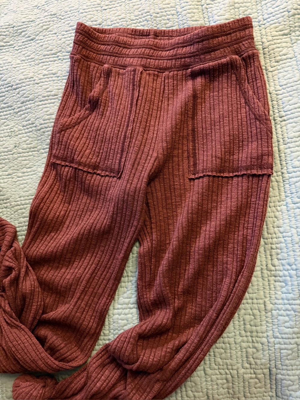 La Miel ribbed charcoal stretchy pants. Great condition women’s small